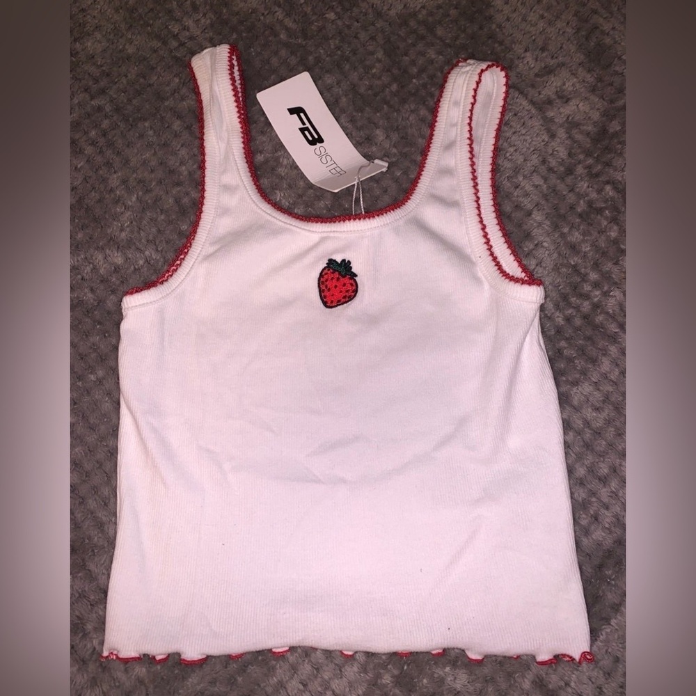NWT FB SISTER TANK TOP